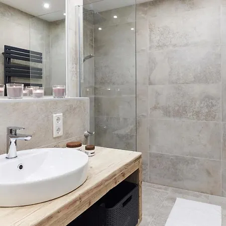 Smart Haus Azur 808 Апартаменти